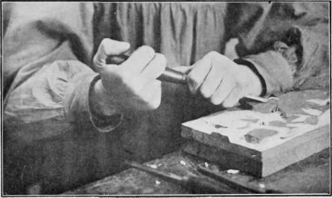 Guiding With The Left Hand And Pressing Forward Wi 617