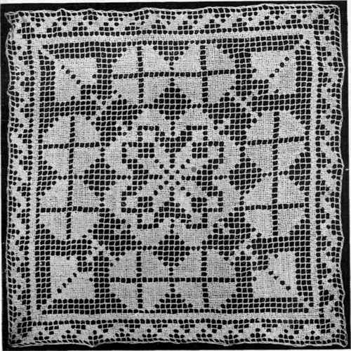 A DESIGN SHOWING SIMPLE OUTLINES.