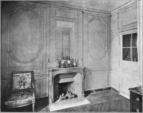 SALON, PALACE OF FONTAINEBLEAU.
