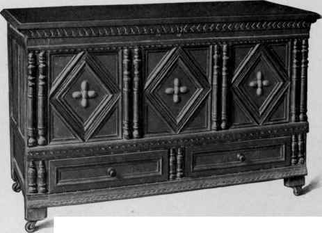 Oak Chest with two small drawers, 1675 1700.