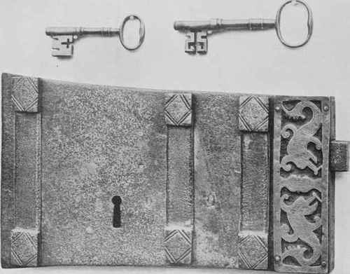 Billesley Manor. Steel Box Lock.