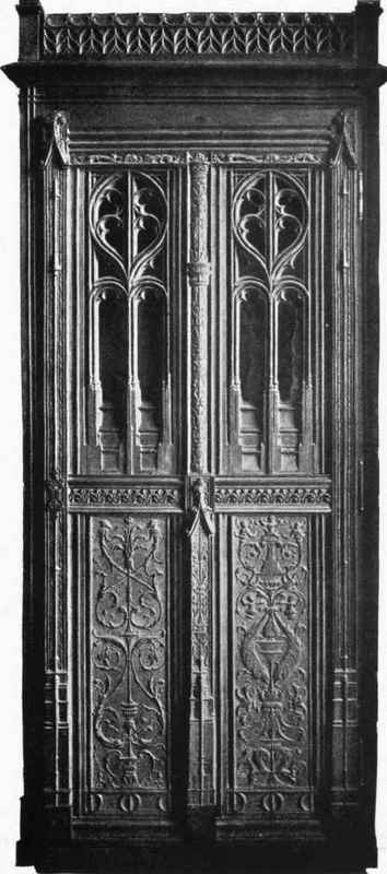 CUPBOARD. End of XV Century. Louvre Museum.