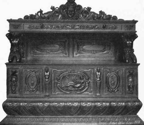EBONY CHEST. Beginning of XVII Century. Cluny Museum.