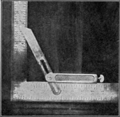 Tee Bevel 207