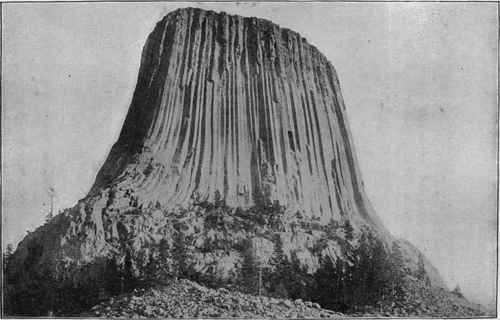 Mato Tepee, South Dakota, the core of a laccolith composed of columnar phonolite.